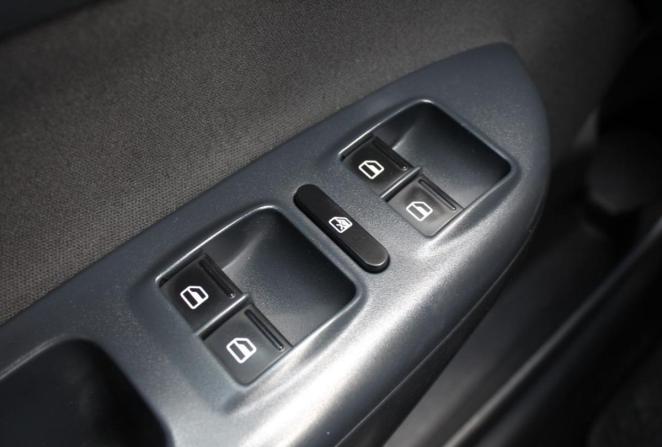 Skoda Octavia II (A5) Рестайлинг с пробегом 2012 года, цена 900 000 рублей, 165182 км, лифтбек, Автокод Объявления