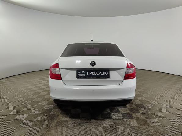 Skoda Rapid I с пробегом 2015 года, цена 1 050 000 рублей, 137308 км, лифтбек, Автокод Объявления