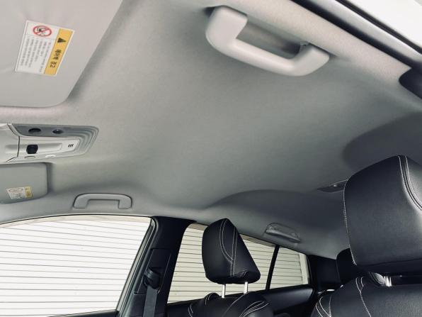 Toyota Prius IV Рестайлинг (XW50) с пробегом 2019 года, цена 2 329 000 рублей, 68974 км, хэтчбек, Автокод Объявления
