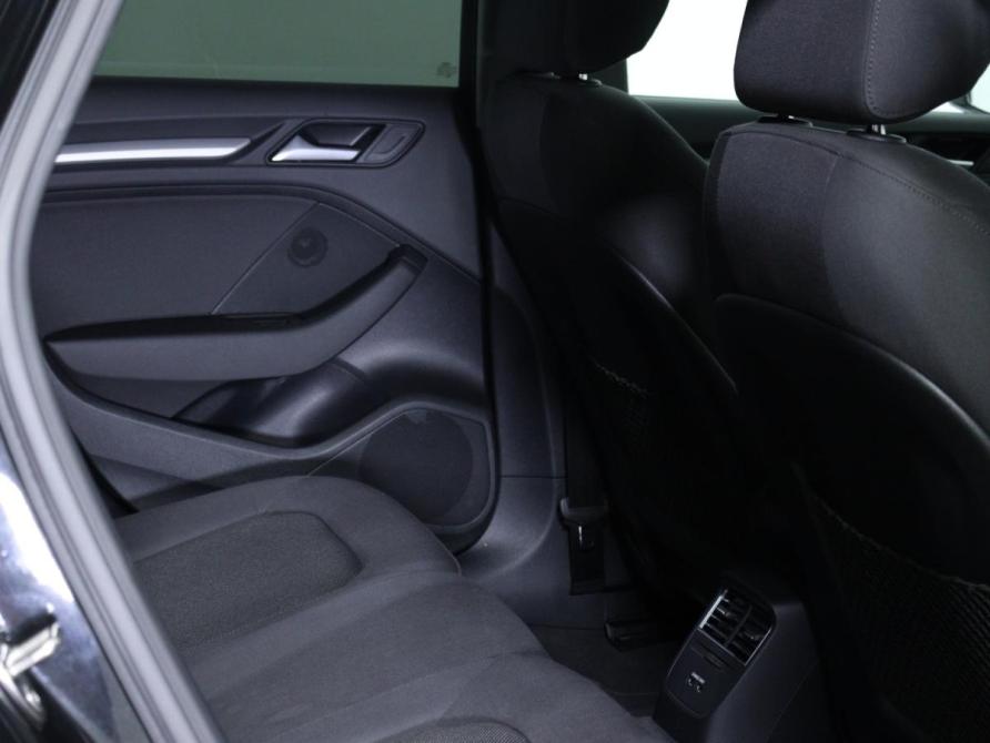 Audi A3 III (8V) Рестайлинг Санкт-Петербург  - изображение 12