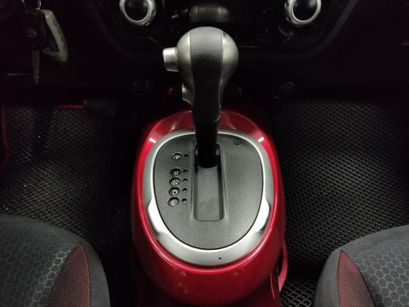Nissan Juke I с пробегом 2012 года, цена 939 000 рублей, 158803 км, внедорожник, Автокод Объявления