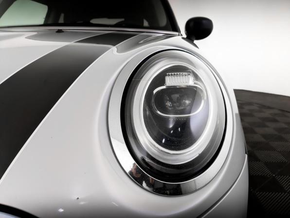 Mini Hatch III (F55/F56) Рестайлинг с пробегом 2020 года, цена 2 050 000 рублей, 94500 км, хэтчбек, Автокод Объявления