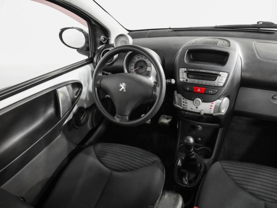 Peugeot 107 I Рестайлинг 2 Санкт-Петербург  - изображение 10