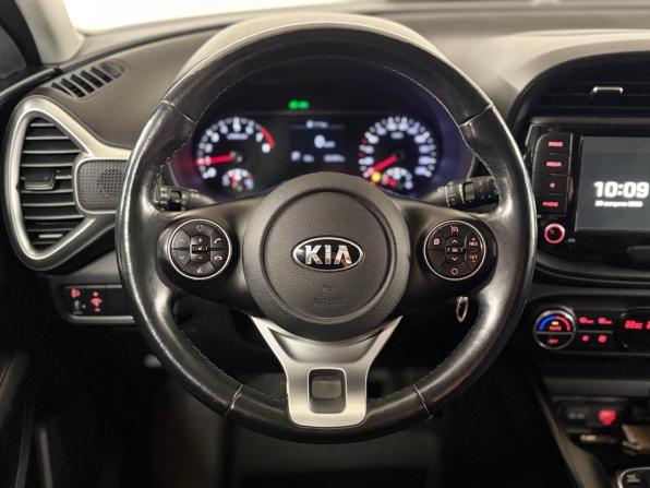 Kia Soul III с пробегом 2021 года, цена 1 999 000 рублей, 63159 км, хэтчбек, Автокод Объявления