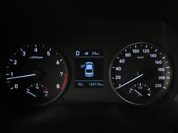 Hyundai Solaris II с пробегом 2019 года, цена 1 579 000 рублей, 124119 км, седан, Автокод Объявления