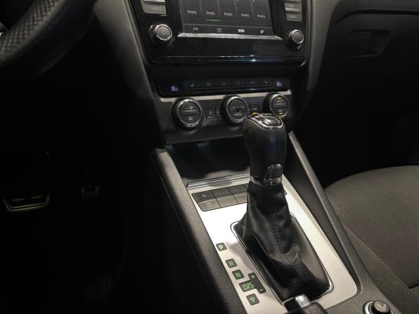 Skoda Octavia III (A7) с пробегом 2015 года, цена 1 049 000 рублей, 226133 км, лифтбек, Автокод Объявления