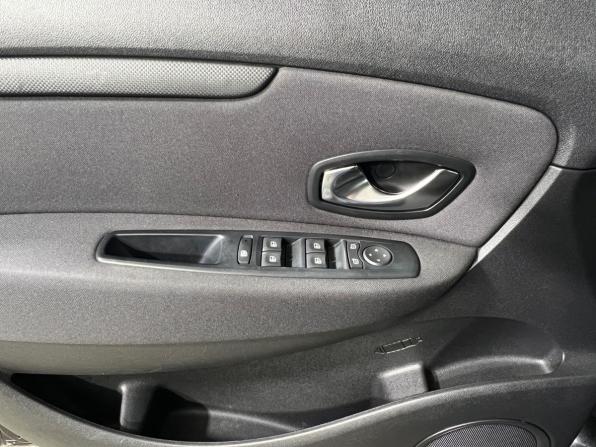 Renault Scenic III с пробегом 2010 года, цена 617 000 рублей, 312503 км, компактвэн, Автокод Объявления