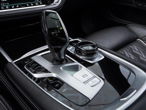 BMW 7 серии VI (G11/G12) Рестайлинг с пробегом 2019 года, цена 8 560 000 рублей, 88991 км, седан, Автокод Объявления