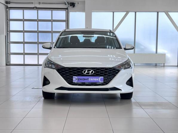 Hyundai Solaris II Рестайлинг с пробегом 2021 года, цена 1 650 000 рублей, 94222 км, седан, Автокод Объявления