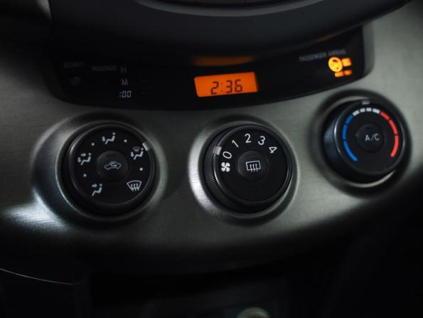 Toyota RAV4 III (XA30) Рестайлинг с пробегом 2011 года, цена 1 239 777 рублей, 278886 км, внедорожник, Автокод Объявления