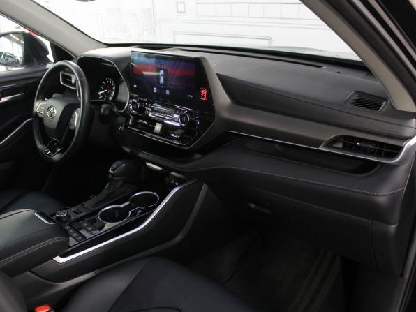 Toyota Highlander IV (XU70) с пробегом 2023 года, цена 5 000 000 рублей, 37357 км, внедорожник, Автокод Объявления