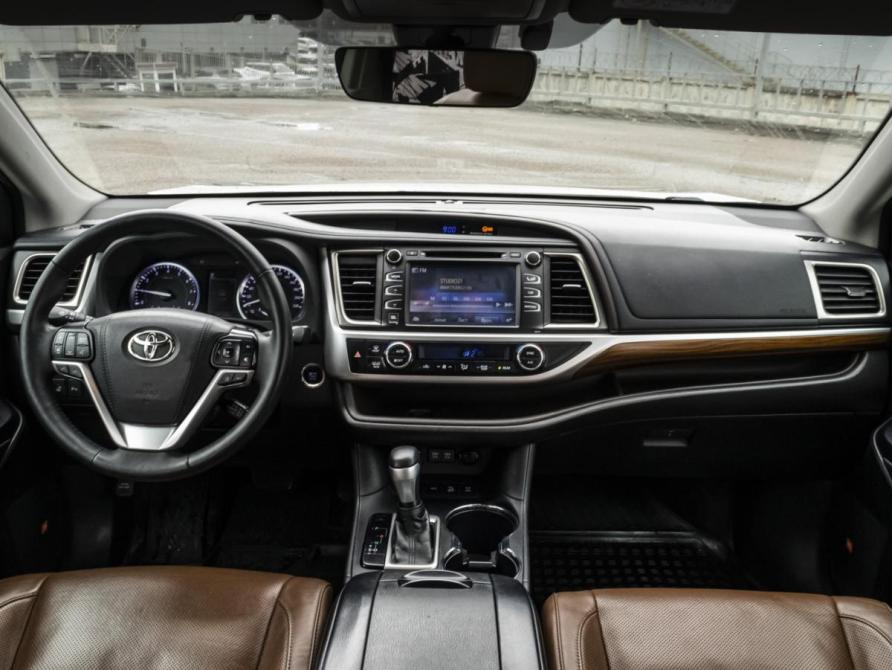 Toyota Highlander III (XU50) Рестайлинг Москва  - изображение 12
