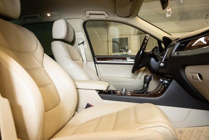 Volkswagen Touareg II с пробегом 2013 года, цена 2 600 000 рублей, 166608 км, внедорожник, Автокод Объявления
