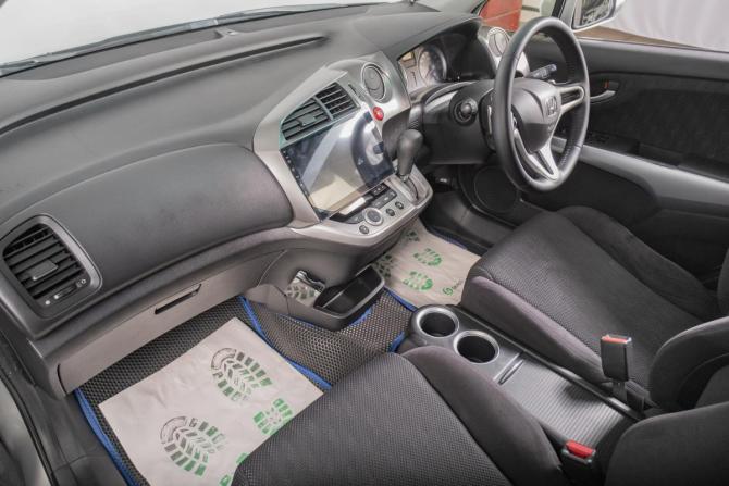 Honda Stream II Рестайлинг с пробегом 2013 года, цена 1 299 000 рублей, 170610 км, компактвэн, Автокод Объявления
