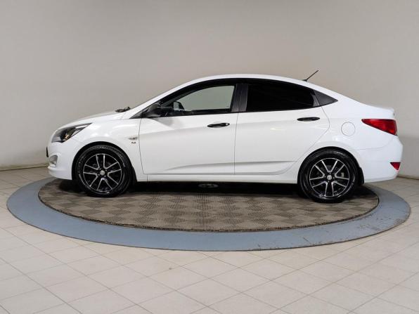 Hyundai Solaris I Рестайлинг с пробегом 2015 года, цена 939 900 рублей, 157500 км, седан, Автокод Объявления