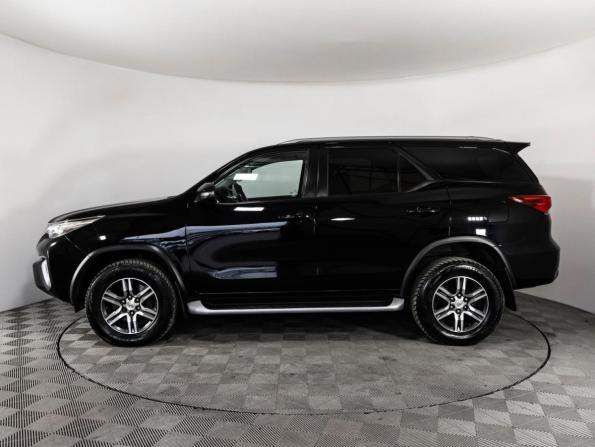Toyota Fortuner II с пробегом 2018 года, цена 2 699 000 рублей, 266384 км, внедорожник, Автокод Объявления