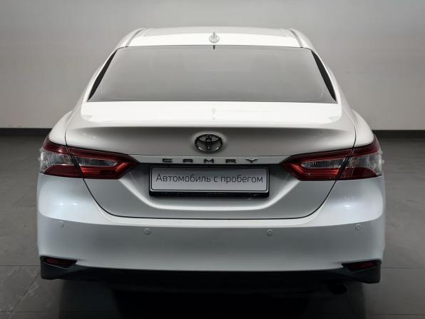 Toyota Camry VIII (XV70) Рестайлинг с пробегом 2021 года, цена 2 325 000 рублей, 130009 км, седан, Автокод Объявления