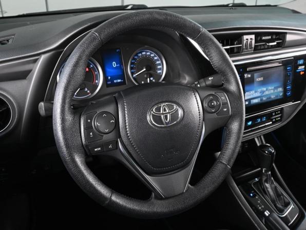 Toyota Corolla XI (E160 E170 E180) Рестайлинг 1 с пробегом 2016 года, цена 1 739 000 рублей, 101384 км, седан, Автокод Объявления