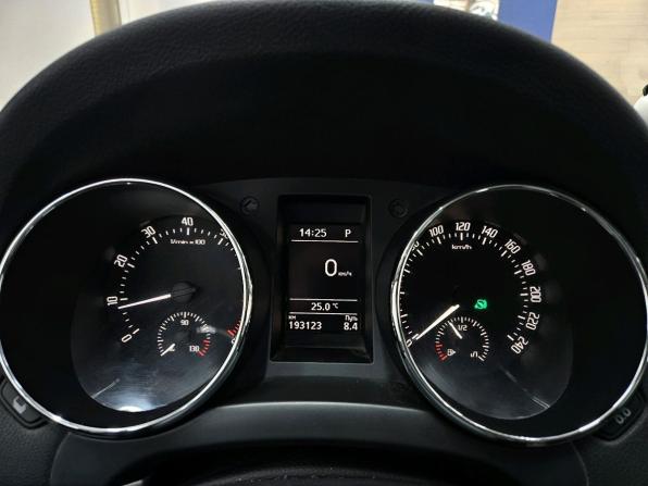 Skoda Yeti I с пробегом 2013 года, цена 740 000 рублей, 193123 км, внедорожник, Автокод Объявления