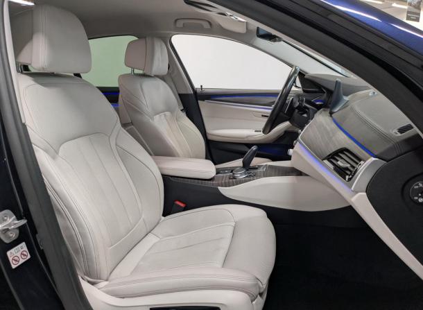 BMW 5 серии VII (G30/G31/G38) с пробегом 2019 года, цена 4 075 000 рублей, 68382 км, седан, Автокод Объявления