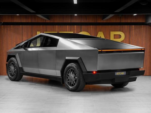 Tesla Cybertruck с пробегом 2024 года, цена 18 422 000 рублей, 317 км, пикап, Автокод Объявления