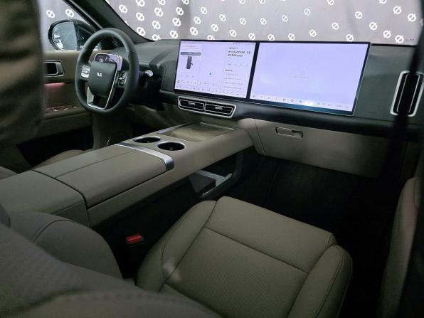 Li Auto (Lixiang) L7 I Рестайлинг с пробегом 2025 года, цена 8 200 000 рублей, 43 км, внедорожник, Автокод Объявления