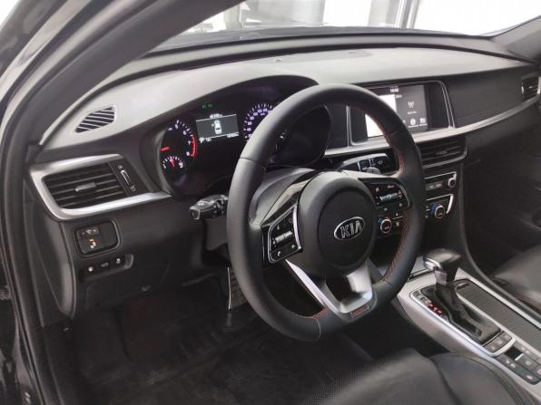 Kia Optima IV Рестайлинг с пробегом 2018 года, цена 1 880 000 рублей, 197730 км, седан, Автокод Объявления