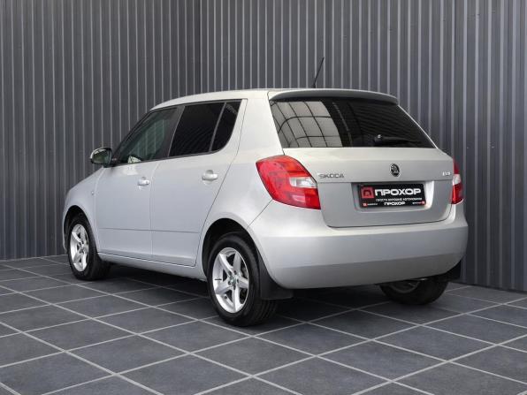 Skoda Fabia II Рестайлинг с пробегом 2013 года, цена 467 000 рублей, 230955 км, хэтчбек, Автокод Объявления
