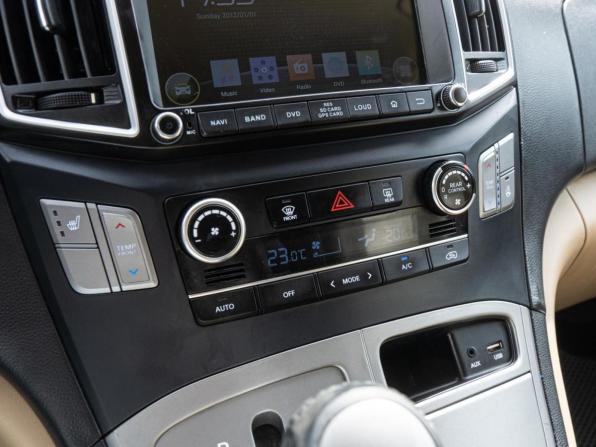 Hyundai H-1 II с пробегом 2015 года, цена 2 070 000 рублей, 215210 км, фургон, Автокод Объявления