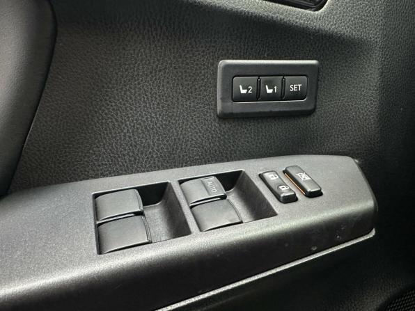 Toyota RAV4 IV (XA40) Рестайлинг с пробегом 2018 года, цена 2 644 990 рублей, 95418 км, внедорожник, Автокод Объявления