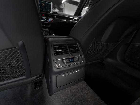 Audi A4 V (B9) Рестайлинг с пробегом 2025 года, цена 5 750 000 рублей, 30 км, седан, Автокод Объявления