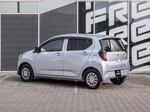 Daihatsu Mira e:S II с пробегом 2021 года, цена 901 000 рублей, 68273 км, хэтчбек, Автокод Объявления