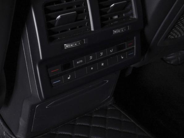 Volkswagen Touareg III с пробегом 2018 года, цена 4 949 000 рублей, 103093 км, внедорожник, Автокод Объявления