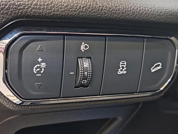 Haval Jolion I Рестайлинг с пробегом 2024 года, цена 2 190 000 рублей, 32398 км, внедорожник, Автокод Объявления