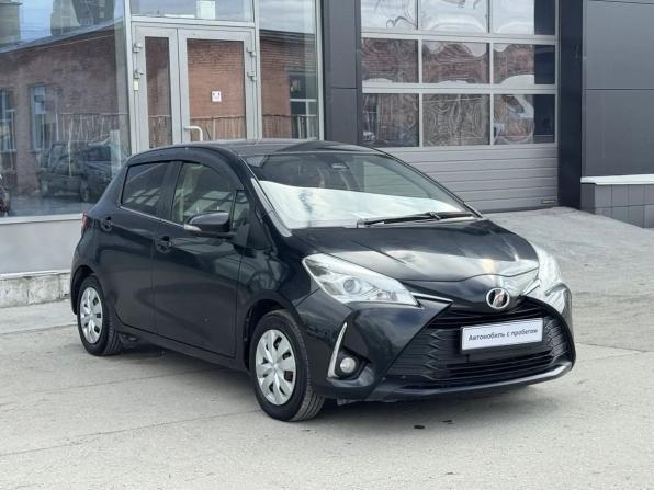 Toyota Vitz III (XP130) Рестайлинг 2 с пробегом 2017 года, цена 990 000 рублей, 96952 км, хэтчбек, Автокод Объявления