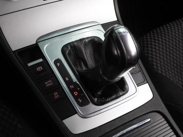 Volkswagen Passat B7 с пробегом 2013 года, цена 1 463 000 рублей, 195001 км, седан, Автокод Объявления
