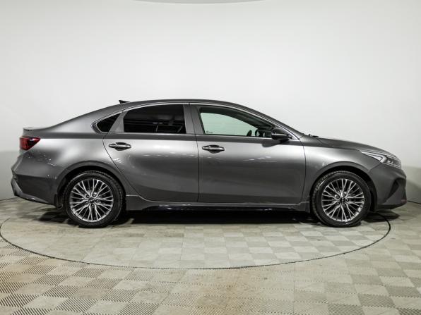 Kia Cerato IV Рестайлинг с пробегом 2022 года, цена 2 199 700 рублей, 100684 км, седан, Автокод Объявления