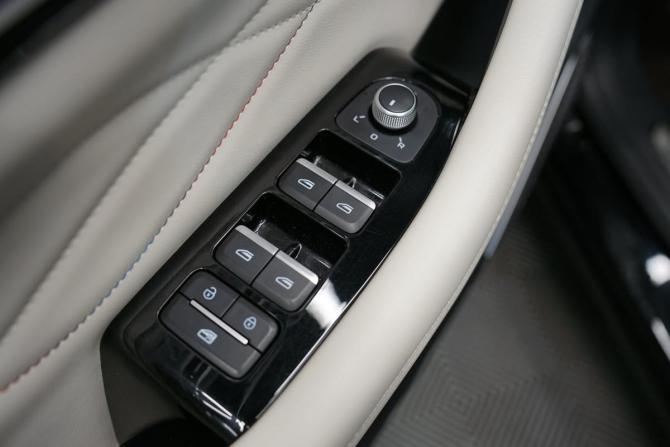 Geely Monjaro I с пробегом 2023 года, цена 3 490 000 рублей, 22000 км, внедорожник, Автокод Объявления