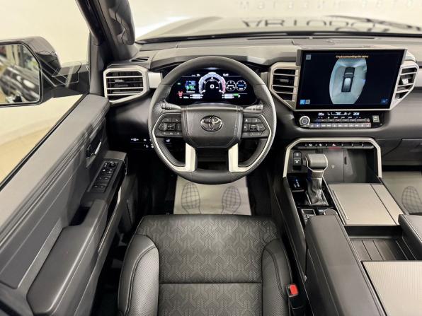 Toyota Sequoia III с пробегом 2025 года, цена 15 500 000 рублей, 3923 км, внедорожник, Автокод Объявления