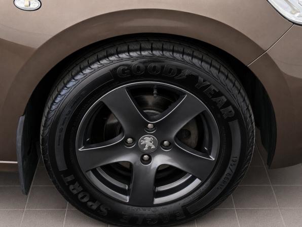 Peugeot 301 I с пробегом 2013 года, цена 600 000 рублей, 124086 км, седан, Автокод Объявления