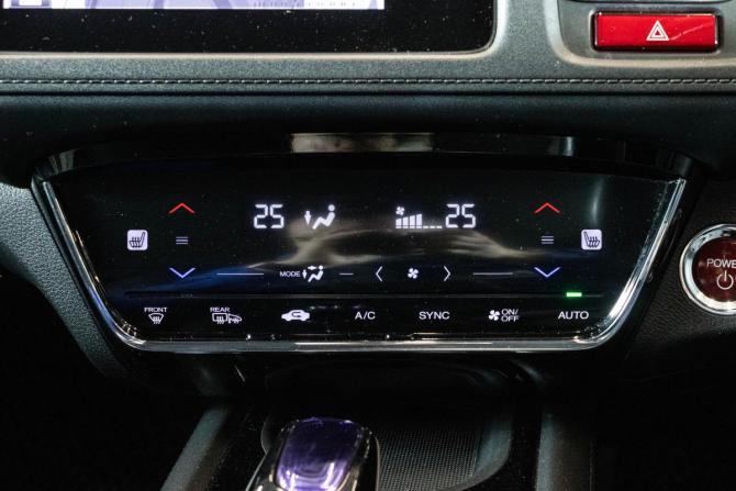 Honda Vezel I с пробегом 2014 года, цена 1 299 000 рублей, 161507 км, внедорожник, Автокод Объявления