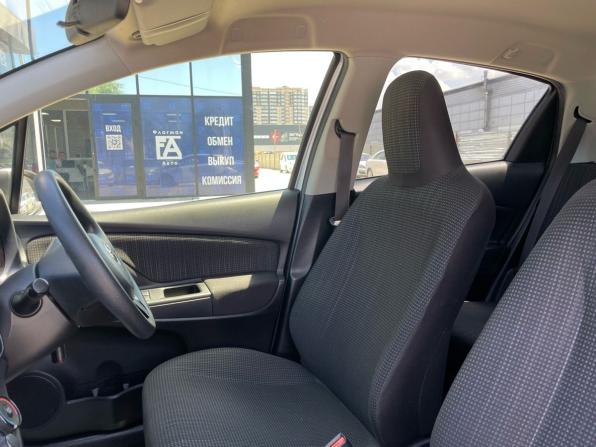 Toyota Vitz III (XP130) Рестайлинг с пробегом 2019 года, цена 1 065 000 рублей, 113950 км, хэтчбек, Автокод Объявления
