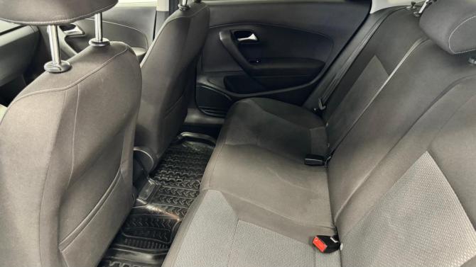Volkswagen Polo V Рестайлинг с пробегом 2015 года, цена 885 000 рублей, 126474 км, седан, Автокод Объявления