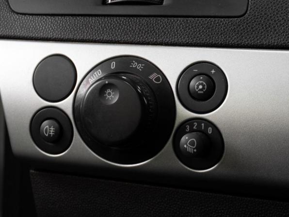 Opel Astra H Рестайлинг с пробегом 2010 года, цена 589 000 рублей, 237440 км, универсал, Автокод Объявления