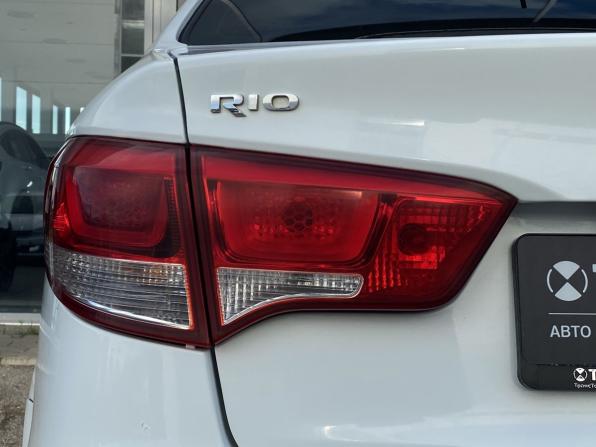 Kia Rio III Рестайлинг с пробегом 2015 года, цена 1 080 000 рублей, 117334 км, седан, Автокод Объявления