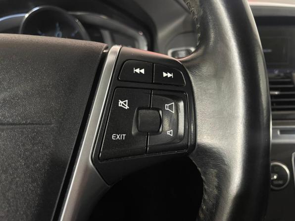 Volvo XC60 I Рестайлинг с пробегом 2013 года, цена 1 699 000 рублей, 238807 км, внедорожник, Автокод Объявления