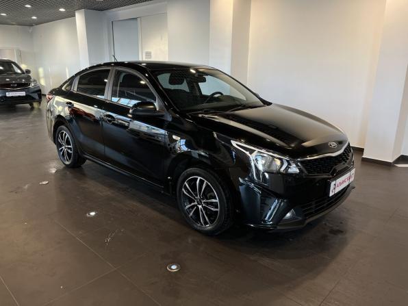 Kia Rio IV Рестайлинг с пробегом 2021 года, цена 1 655 000 рублей, 98445 км, седан, Автокод Объявления