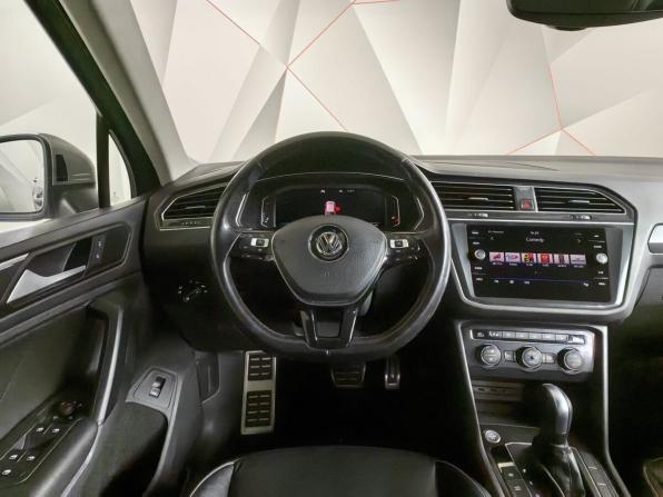 Volkswagen Tiguan II с пробегом 2019 года, цена 2 900 000 рублей, 134284 км, внедорожник, Автокод Объявления