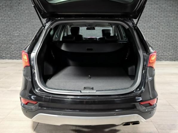 Hyundai Santa Fe III Рестайлинг с пробегом 2016 года, цена 2 150 000 рублей, 213671 км, внедорожник, Автокод Объявления
