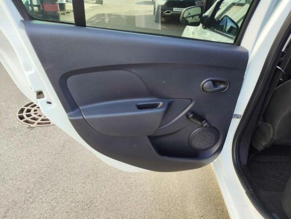 Renault Logan II с пробегом 2017 года, цена 535 000 рублей, 296035 км, седан, Автокод Объявления